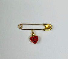 Picture of 18K Yellow gold Baby Pin with a Smiley Heart charm