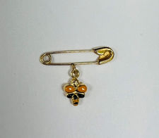 Picture of 18K Yellow gold Baby Pin with a Bumble Bee charm